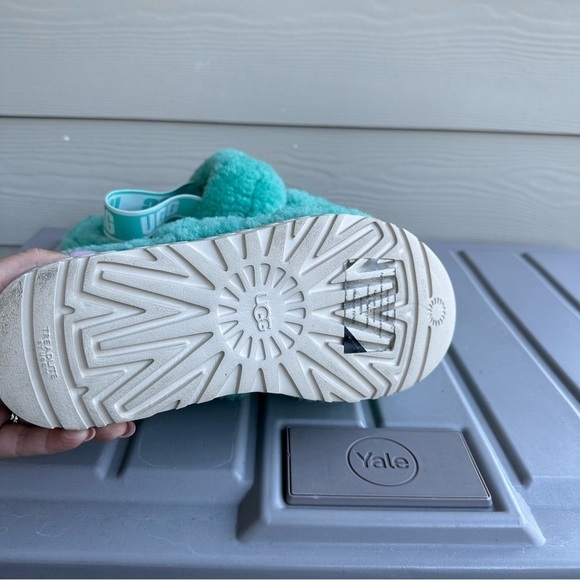 UGG Oh Fluffita Sherpa Platform Sandals Inside Outside Tiffany Blue Size 8 Women - Picture 6 of 9